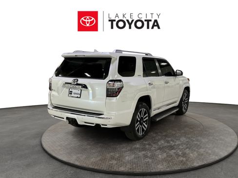 Used 2016 Toyota 4Runner Limited AWD/4WD image 9