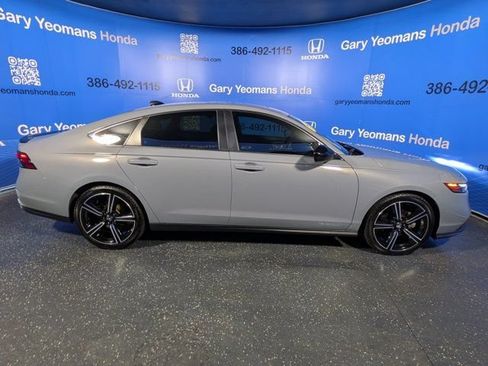 Used 2023 Honda Accord Sport image 3