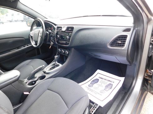 Used 2013 Chrysler 200 Touring image 16
