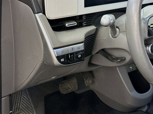 Used 2024 Hyundai Ioniq 5 SEL image 17