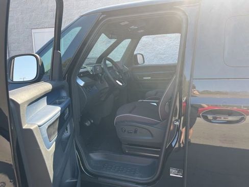 New 2025 Volkswagen ID. Buzz Pro S image 14