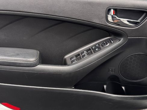 Used 2016 Kia Forte EX FWD image 14