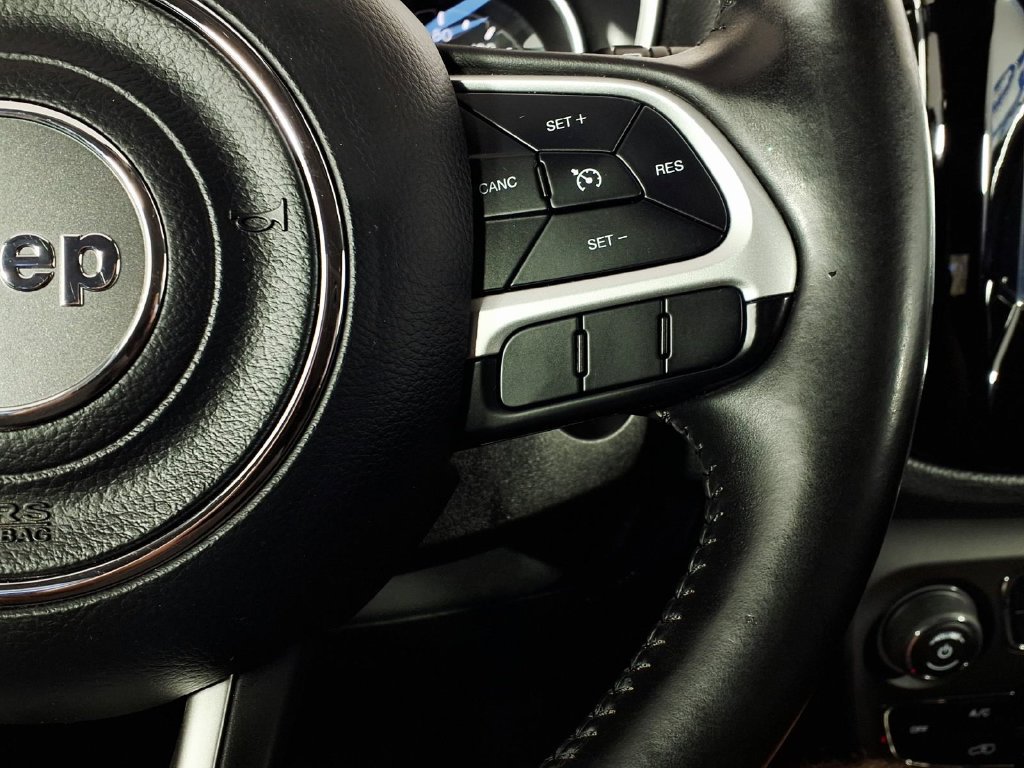 Used 2019 Jeep Compass Latitude FWD image 19