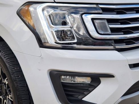 Used 2019 Ford Expedition Max XLT w/ Equipment Group 202A image 9