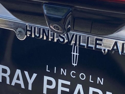 Used 2019 Lincoln Navigator Reserve image 5