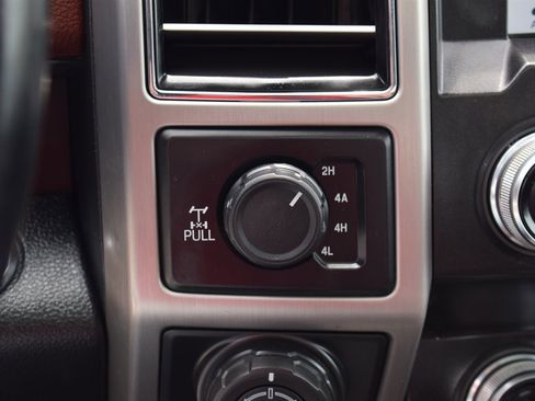 Used 2019 Ford F150 Platinum w/ Technology Package image 18