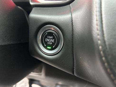 Used 2021 Chevrolet Tahoe High Country w/ Premium Package image 17