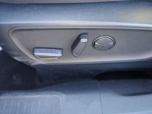 Used 2022 Ford Escape SE w/ SE Sport Appearance Package FWD image 15