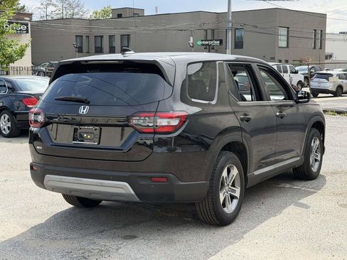 Used 2025 Honda Pilot EX-L image 8