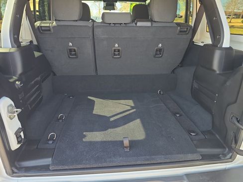 Used 2024 Jeep Wrangler Unlimited AWD/4WD image 24