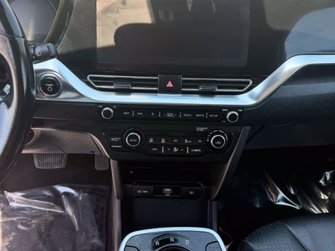 Used 2020 Kia Niro EX Premium FWD image 15