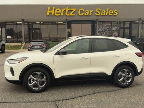Used 2025 Ford Escape ST-Line w/ Tech Pack #1 AWD/4WD image 5