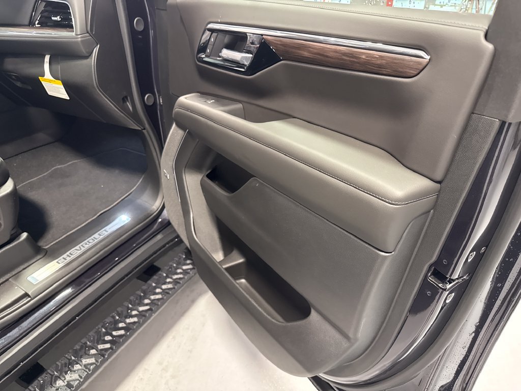 New 2026 Chevrolet Tahoe Z71 w/ Z71 Off-Road Package AWD/4WD image 34