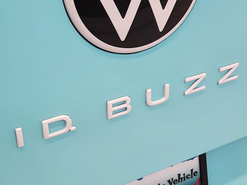 New 2025 Volkswagen ID. Buzz Pro S image 21