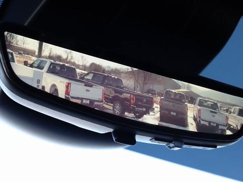 Used 2024 Chevrolet Silverado 2500 ZR2 w/ Technology Package image 41