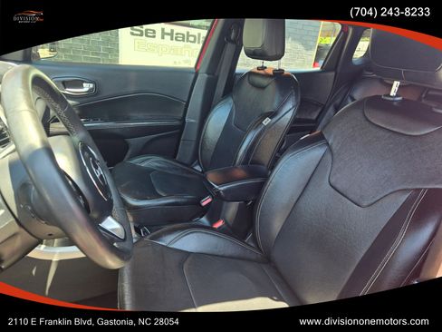 Used 2021 Jeep Compass Latitude FWD image 6