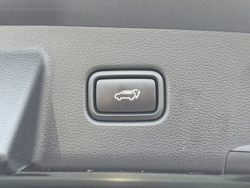 Used 2022 Kia Telluride SX w/ Towing Package FWD image 21