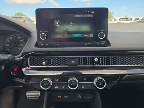 Used 2022 Honda Civic Sport image 17