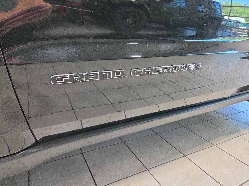 Used 2018 Jeep Grand Cherokee Limited w/ Luxury Group II AWD/4WD image 50