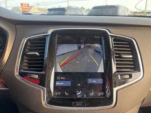 Used 2016 Volvo XC90 T6 Momentum image 31