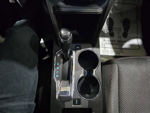 Used 2017 Chevrolet Equinox LT w/ Convenience Package image 38