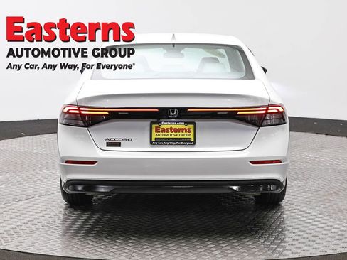Used 2025 Honda Accord LX image 6