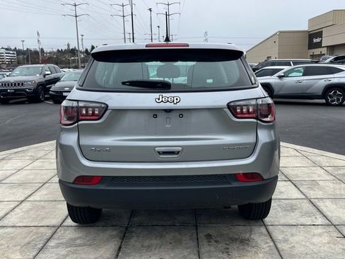 Used 2021 Jeep Compass Sport AWD/4WD image 6