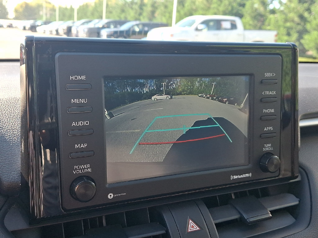 Certified 2021 Toyota RAV4 LE AWD/4WD image 17