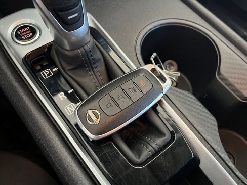 Used 2025 Nissan Altima 2.5 SV image 21