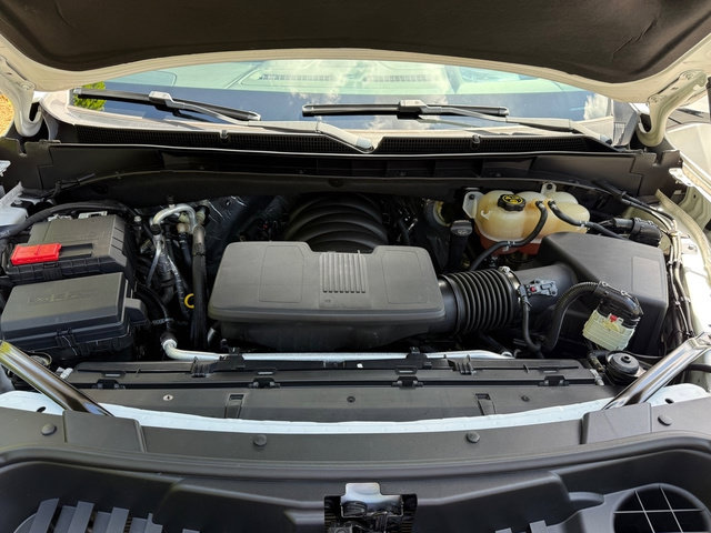 Used 2023 GMC Yukon Denali RWD image 9