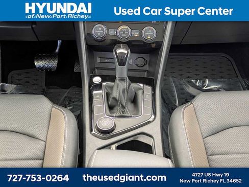 Used 2023 Volkswagen Taos SEL w/ Black Wheel Package image 23
