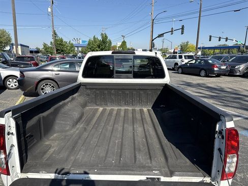 Used 2019 Nissan Frontier SV RWD image 23