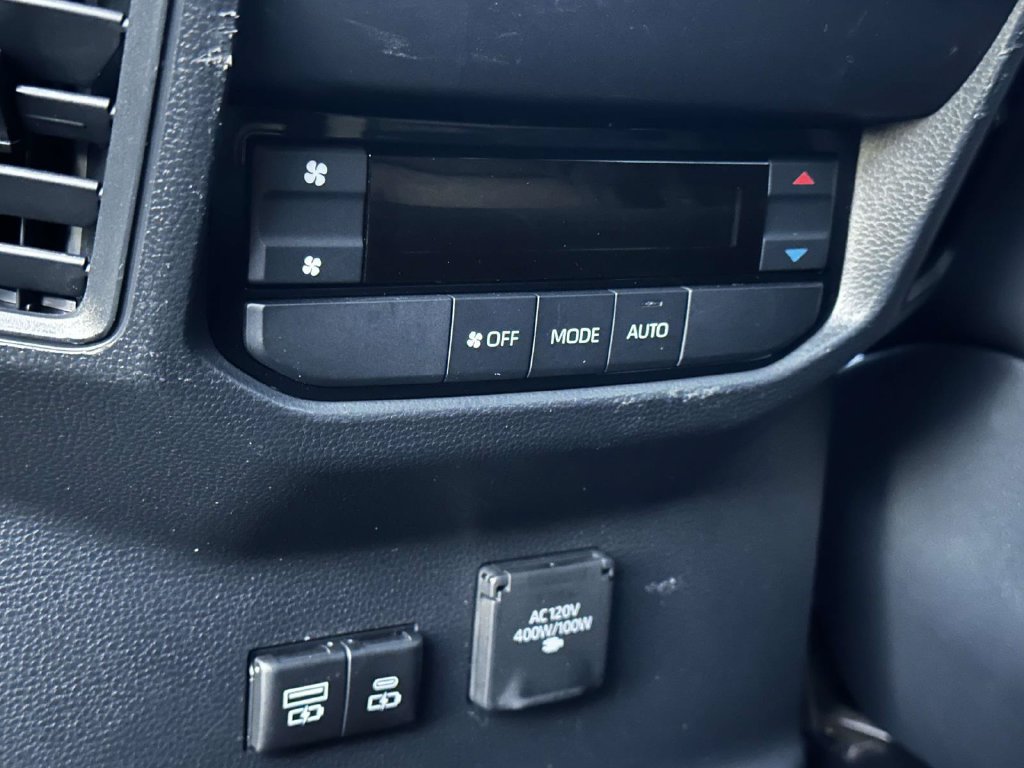 Used 2023 Toyota Sequoia Limited w/ TRD Off-Road Package AWD/4WD image 16