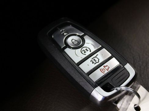 Used 2023 Ford Explorer King Ranch w/ Technology Package image 30