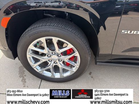 Used 2024 Chevrolet Suburban High Country w/ Advanced Technology Package AWD/4WD image 9