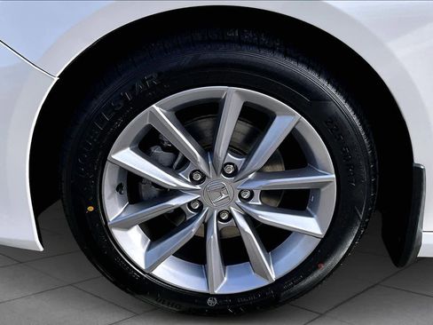 Used 2021 Honda Accord LX image 10