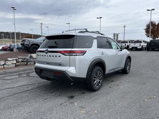 New 2025 Nissan Pathfinder SV w/ SV Premium Package video 3