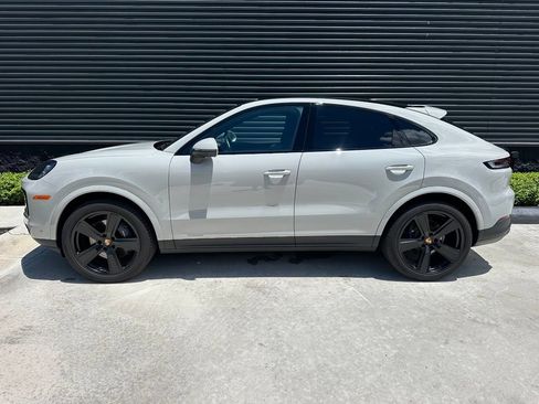 Certified 2026 Porsche Cayenne Coupe AWD/4WD image 2