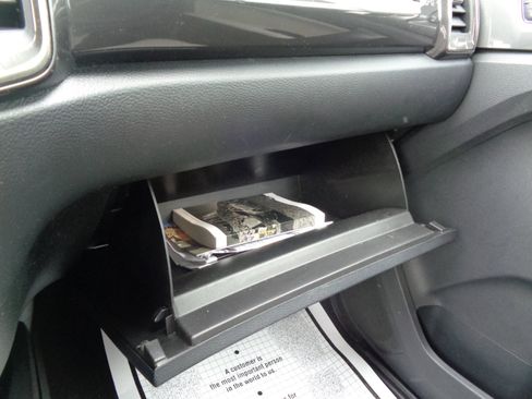 Used 2022 Ford Ranger Lariat w/ Equipment Group 501A High image 19