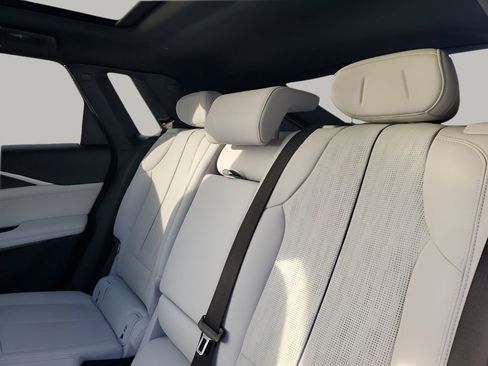 Certified 2024 Cadillac Lyriq Luxury w/ LPO, Floor Liner Package image 17