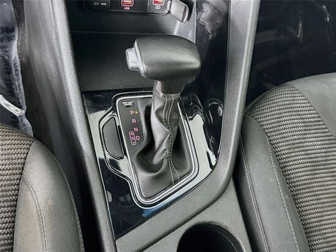 Used 2020 Kia Niro LXS FWD image 17