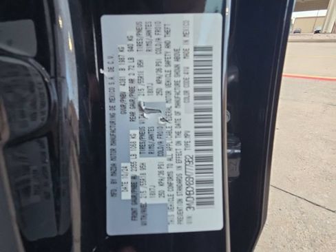 Used 2025 MAZDA CX-30 AWD 2.5 S w/ Preferred Package image 3