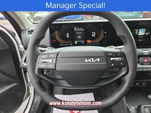 New 2026 Kia K4 LX image 11