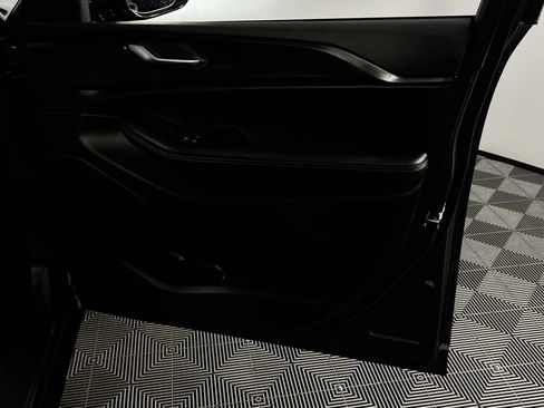 Certified 2025 Jeep Grand Cherokee L Altitude image 31