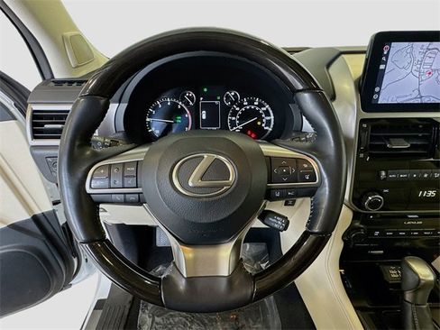 Used 2022 Lexus GX 460 Premium image 11