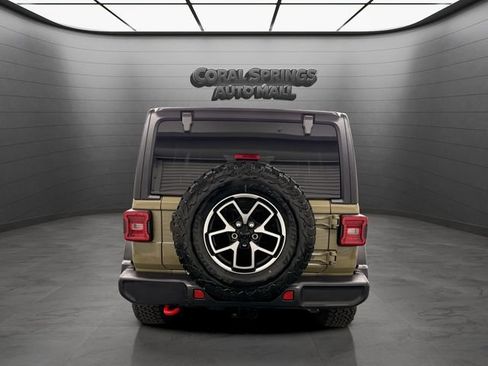 Used 2026 Jeep Wrangler Unlimited Rubicon w/ Technology Group AWD/4WD image 4
