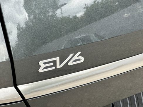 Used 2024 Kia EV6 Wind RWD image 27