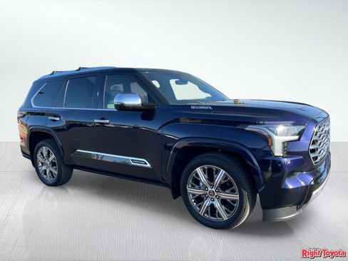 Used 2023 Toyota Sequoia Capstone AWD/4WD image 9