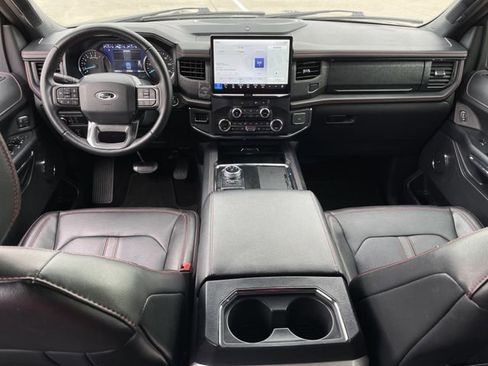 Used 2022 Ford Expedition Limited RWD image 10