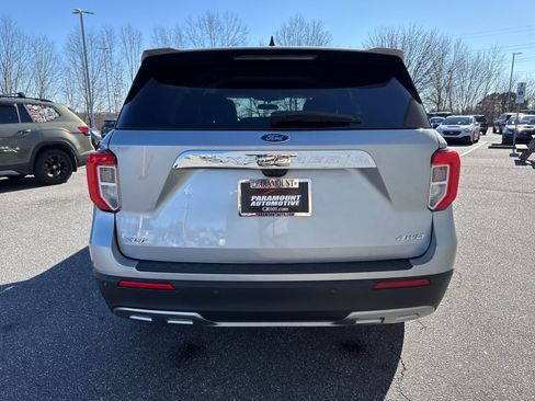 Used 2023 Ford Explorer XLT w/ Equipment Group 202A image 6